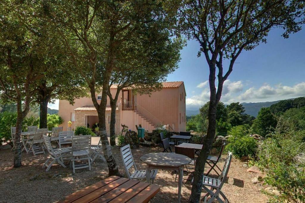 Les Hauts De Cavanello 宗扎 外观 照片